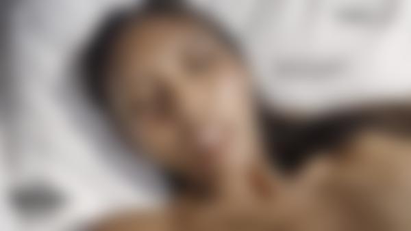 Screenshot #11 aus dem Film Allie Asia Saftige Orgasmen