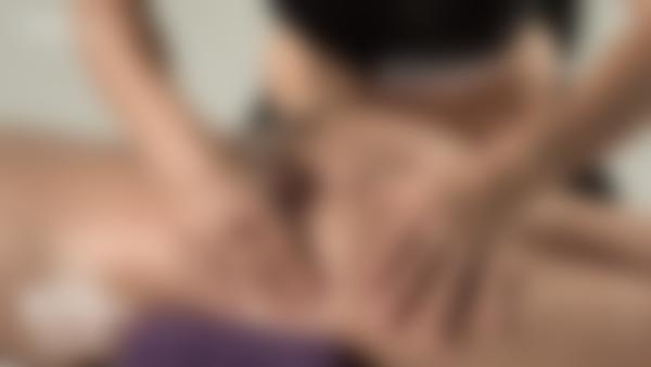 Capture d'écran #10 du film Massage corporel délicieux