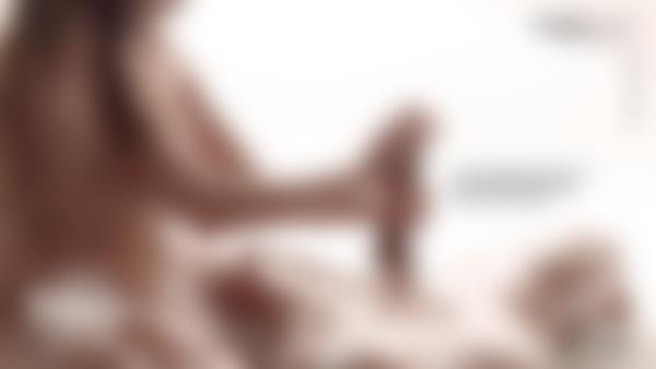 Skærmgreb #11 fra filmen Fine Art Erotisk Massage