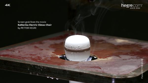 Screenshot #1 dal film Sedia elettrica Katherina Climax