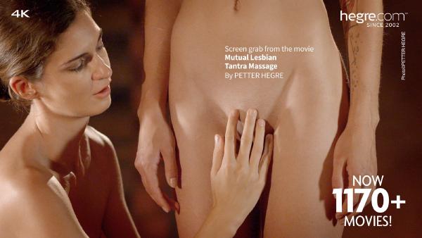 Skærmgreb #2 fra filmen Gensidig Lesbisk Tantra Massage