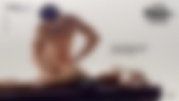Tangkapan layar # 9 dari film Pijat Penyembuhan Seksual